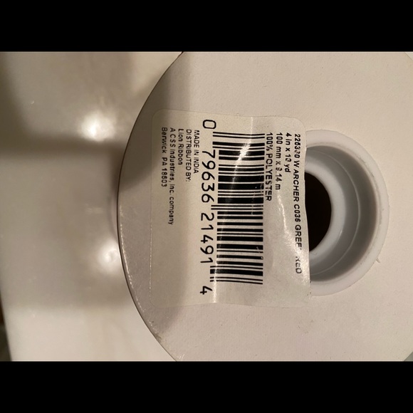 NWT 4-Inch wide Holiday Ribbon Roll -  10 yards by Design Studio - Picture 3 of 4